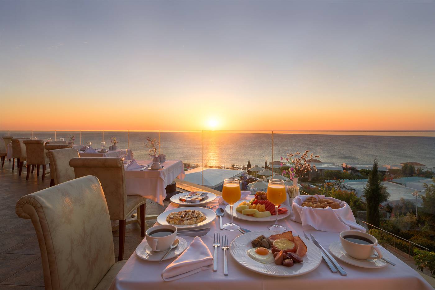 Atrium-Prestige-Thalasso-Spa-Resort---Villas-Restaurant-82