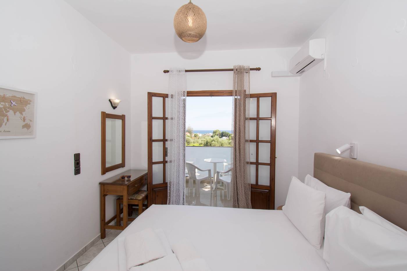 Rena-Apartments-Room-14