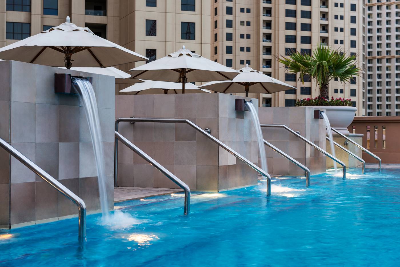 Sofitel-Dubai-Jumeirah-Beach-Pool-3