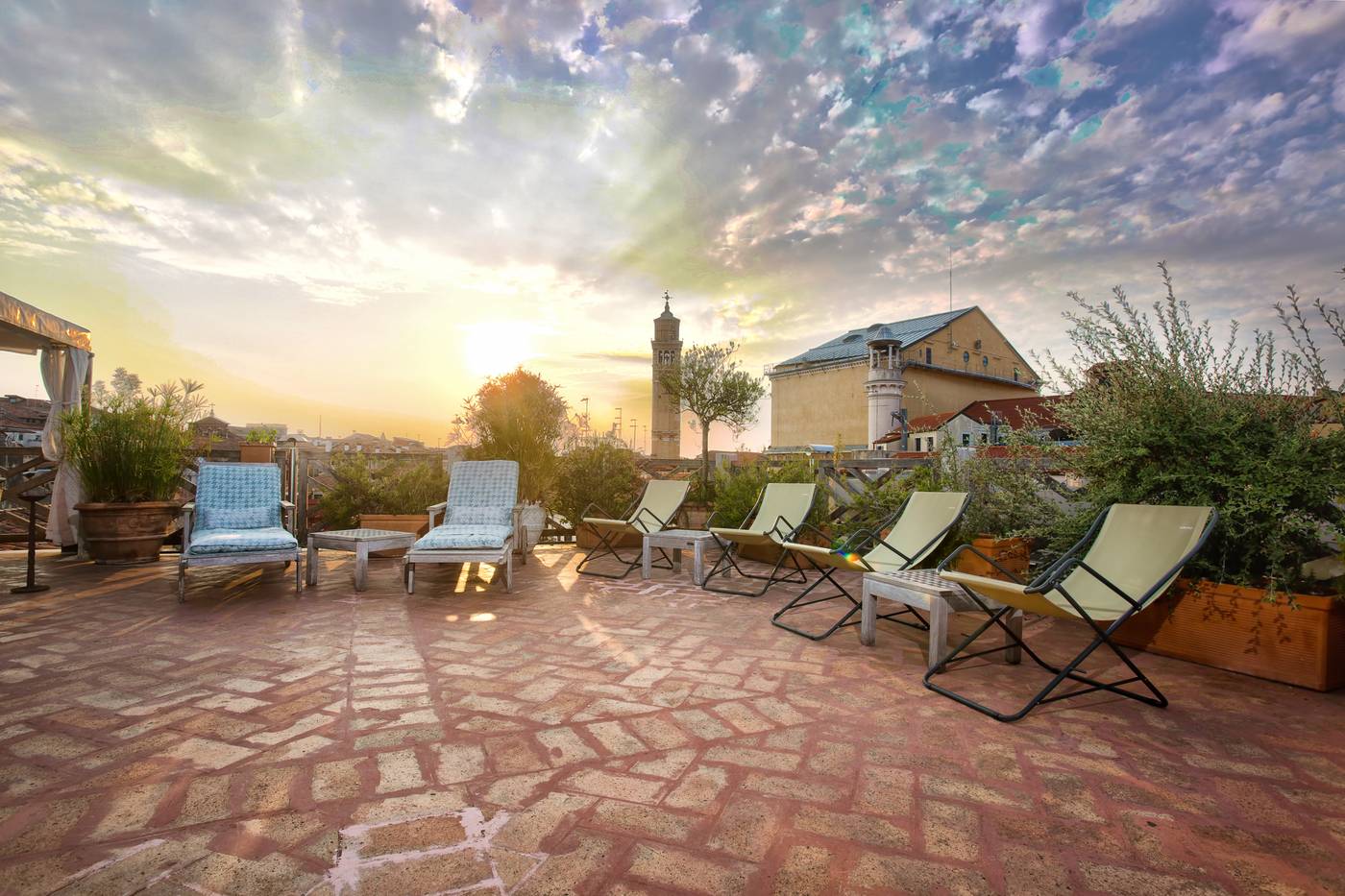 Saturnia---International-Terrace-54