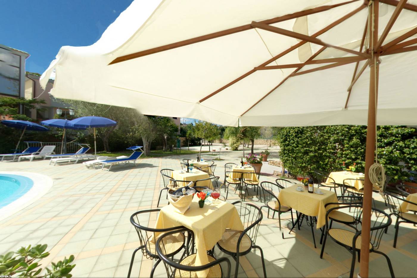 Gli-Ontani-Residence-Hotel-Restaurant-15