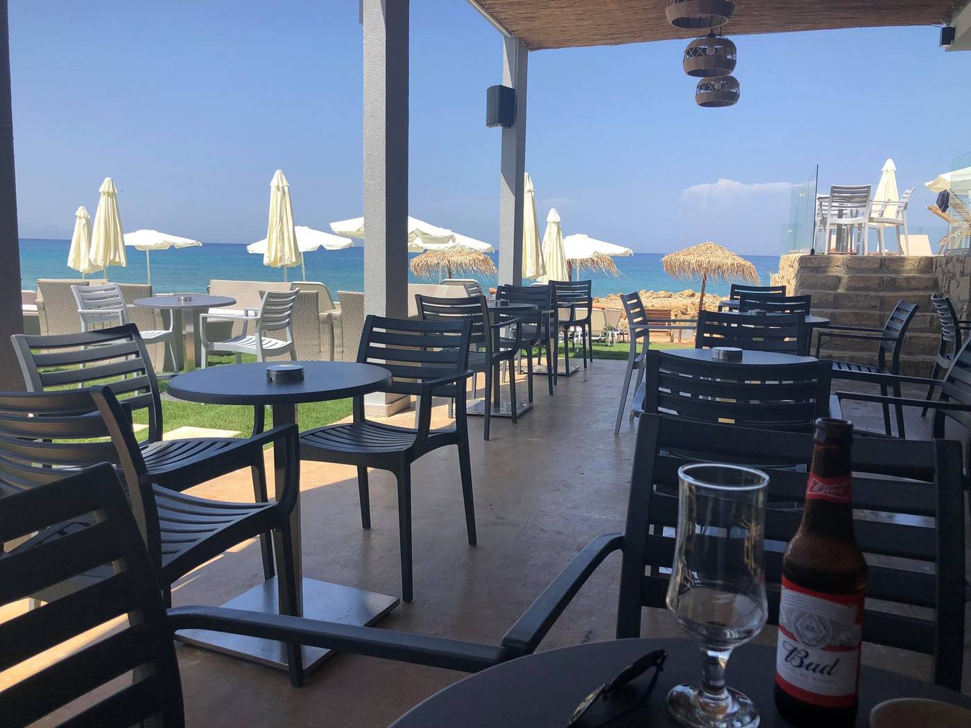 Golden-Coast-Resort---Spa-Bar-52