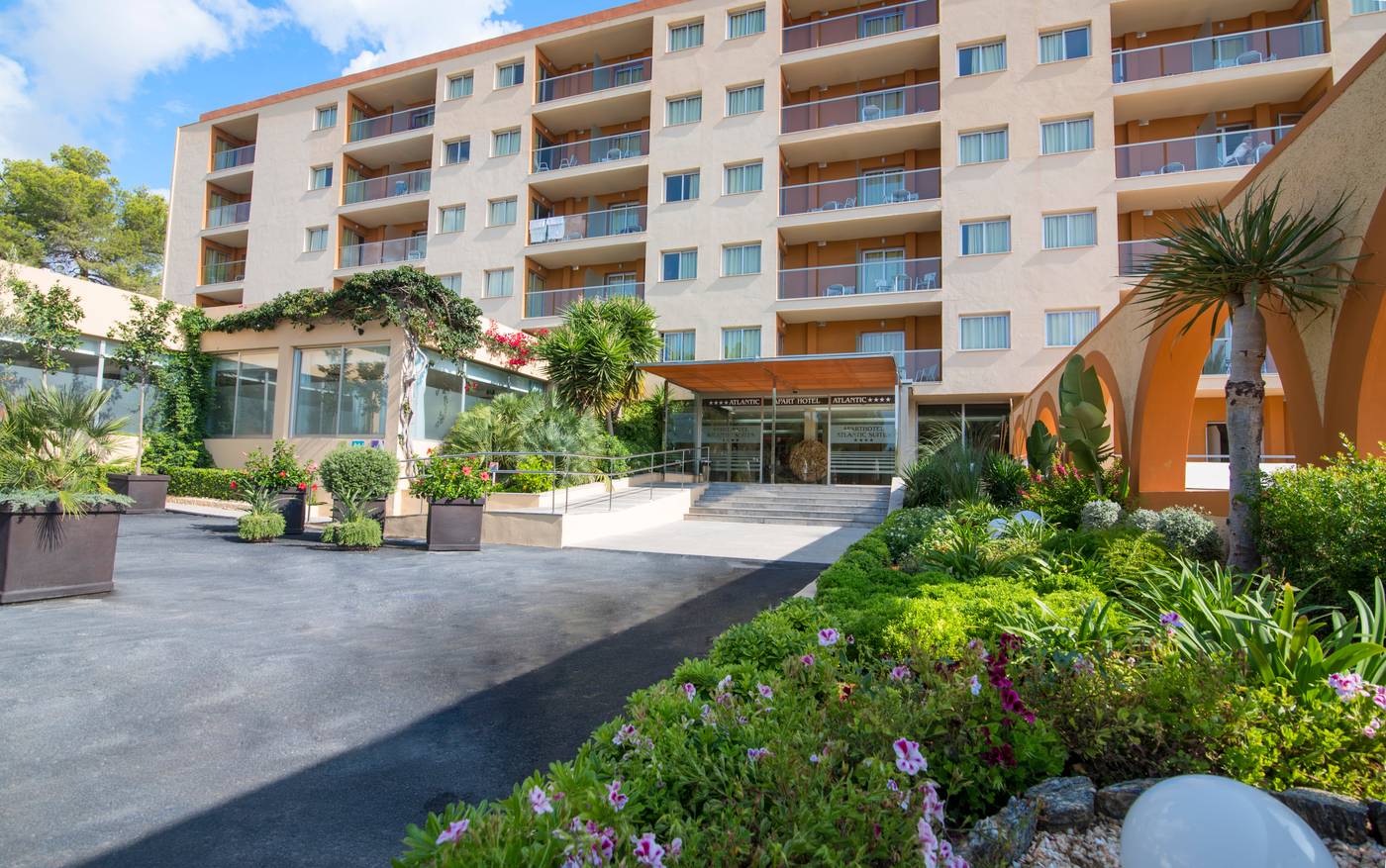 Hotel-Atlantic-by-LLUM-Terrace-7