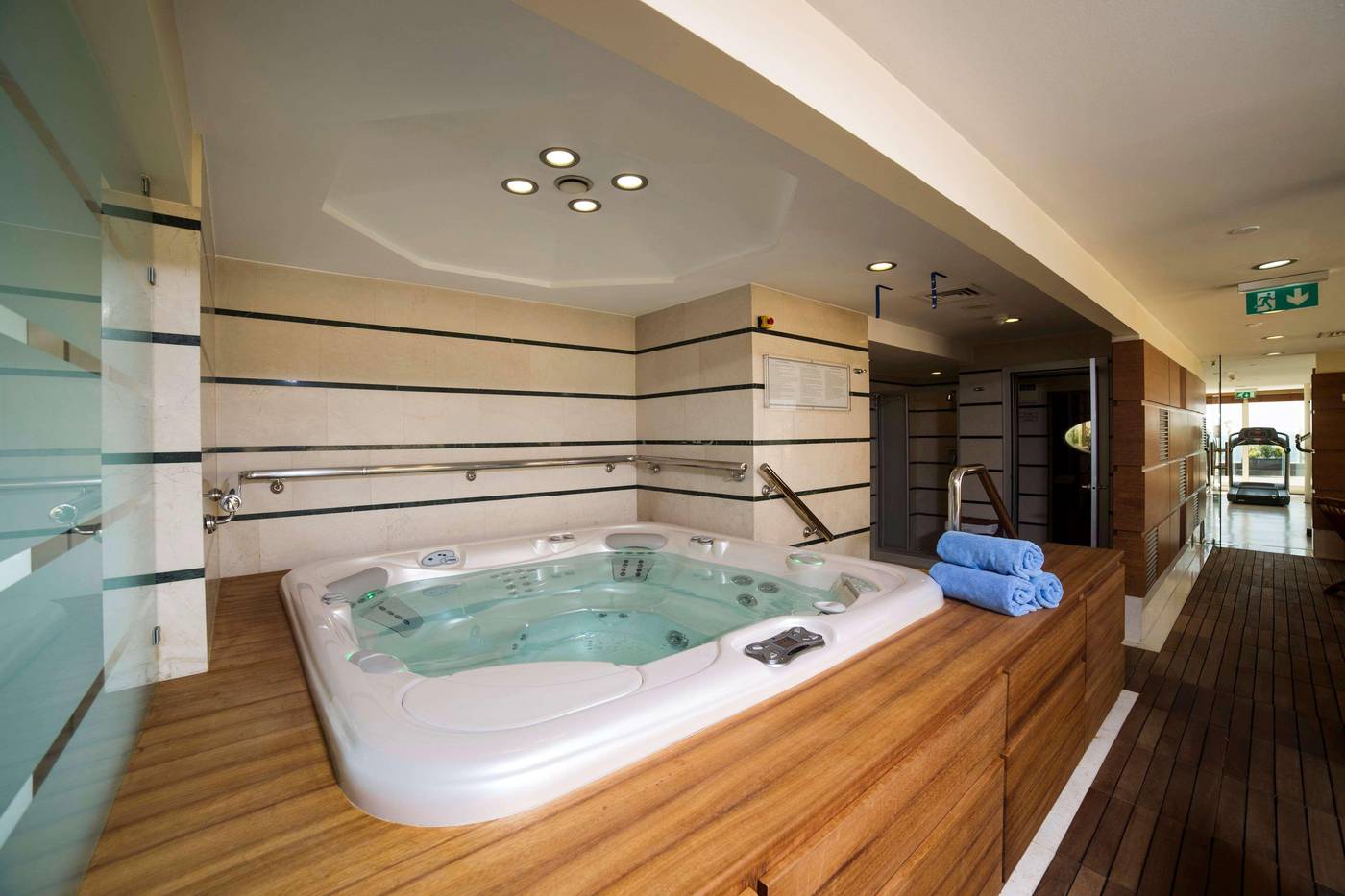 Radisson-Hotel-President-Old-Town-Istanbul-Sports-and-Entertainment-70