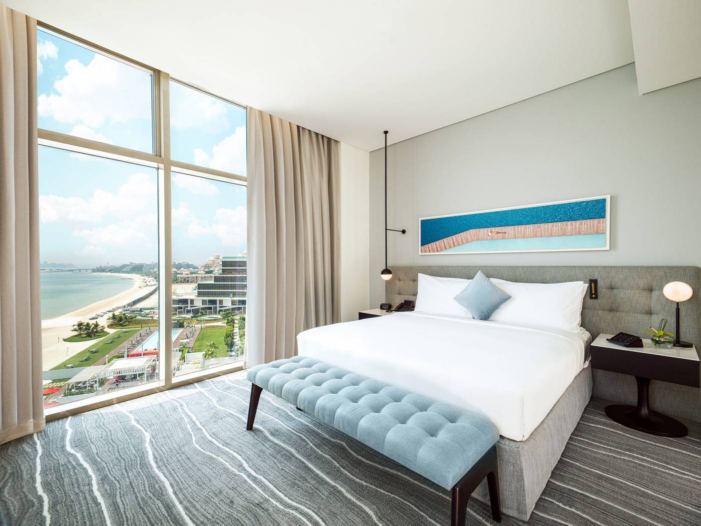 Th8 Palm Dubai Beach Resort