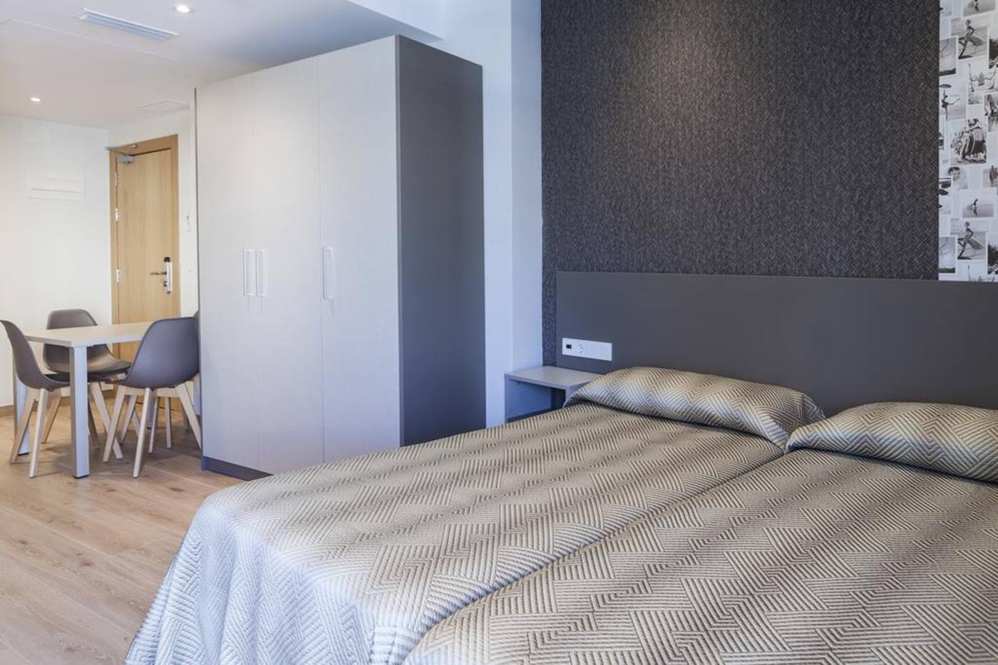 Estudios-Benidorm-Room-22