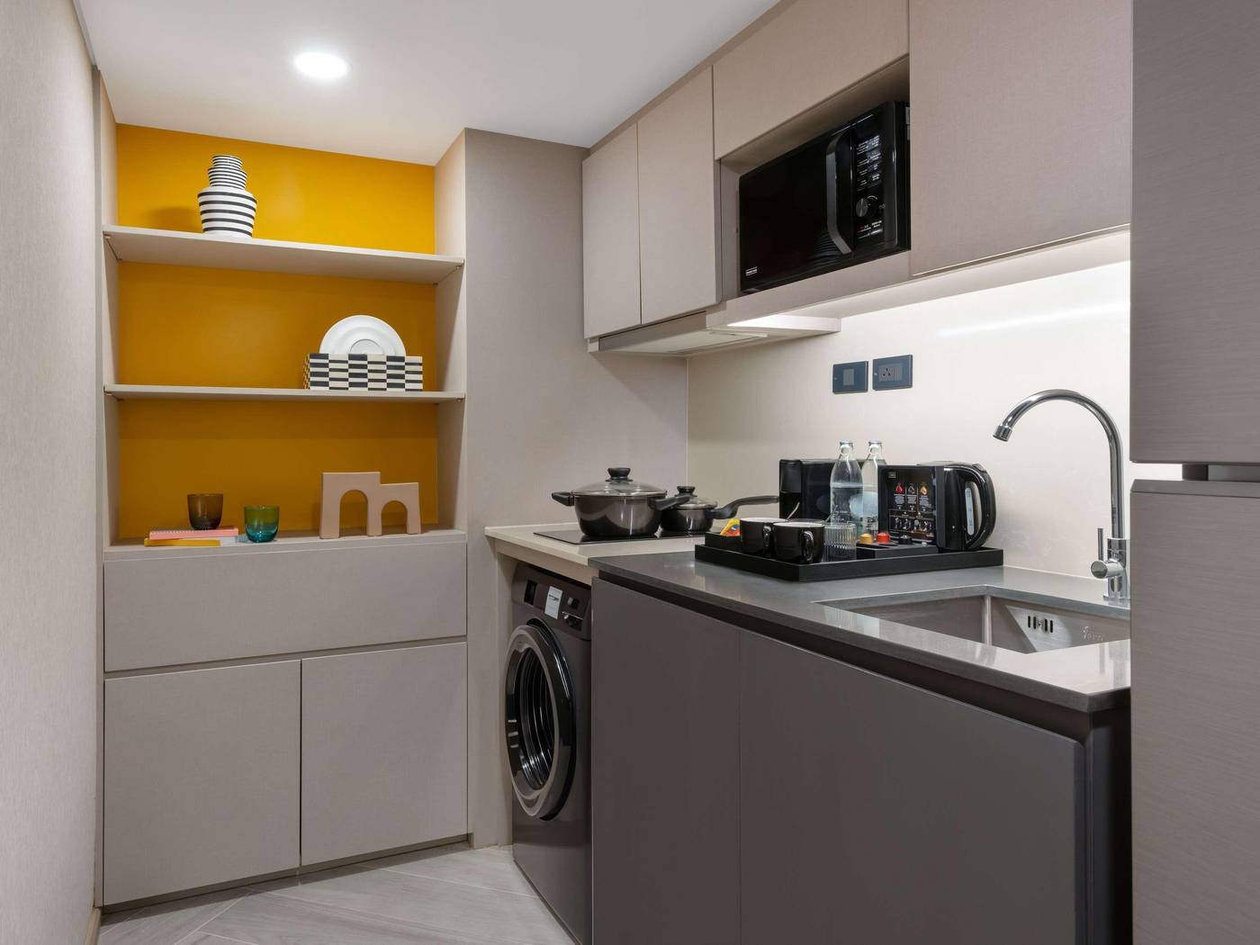 Tribe-Living-Bangkok-Sukhumvit-39-Room-12