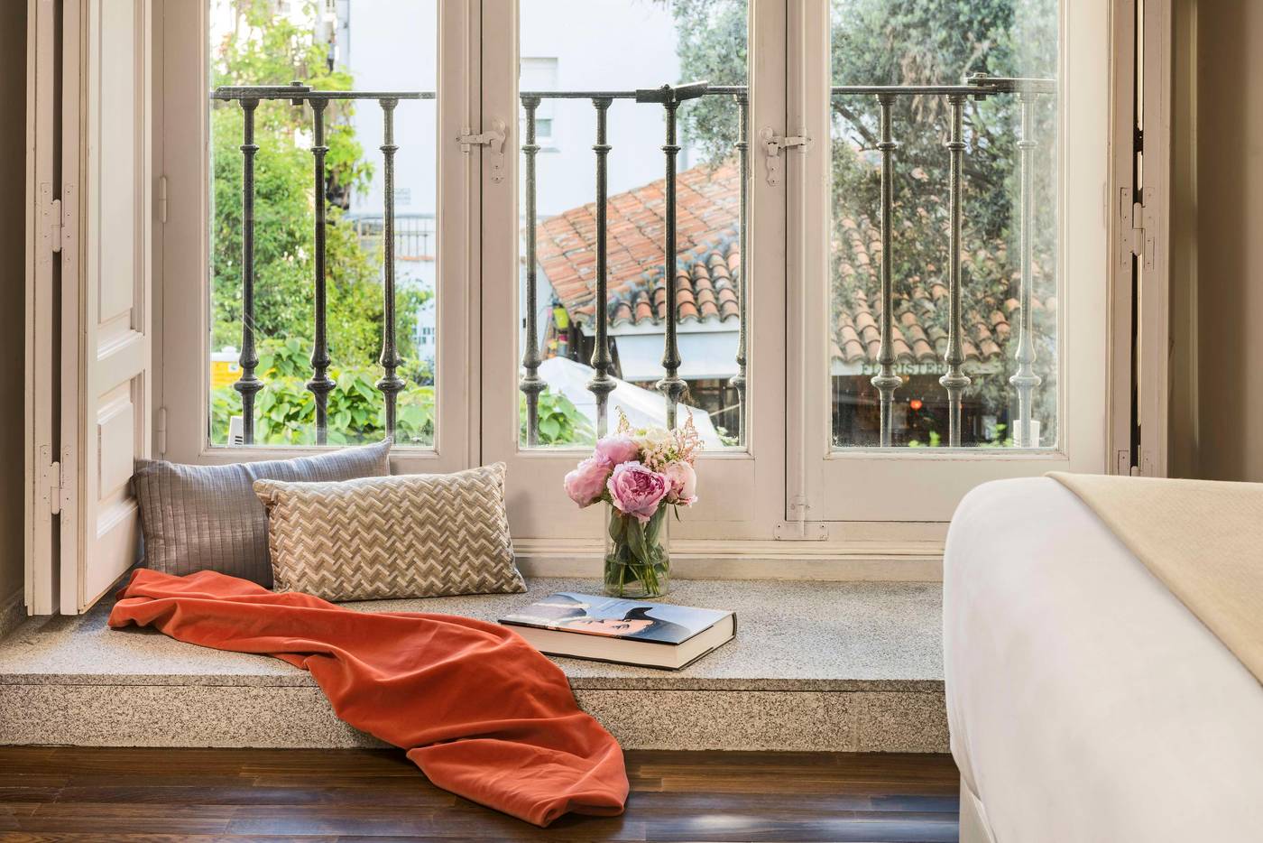 NH-Collection-Madrid-Palacio-de-Tepa-Room-3