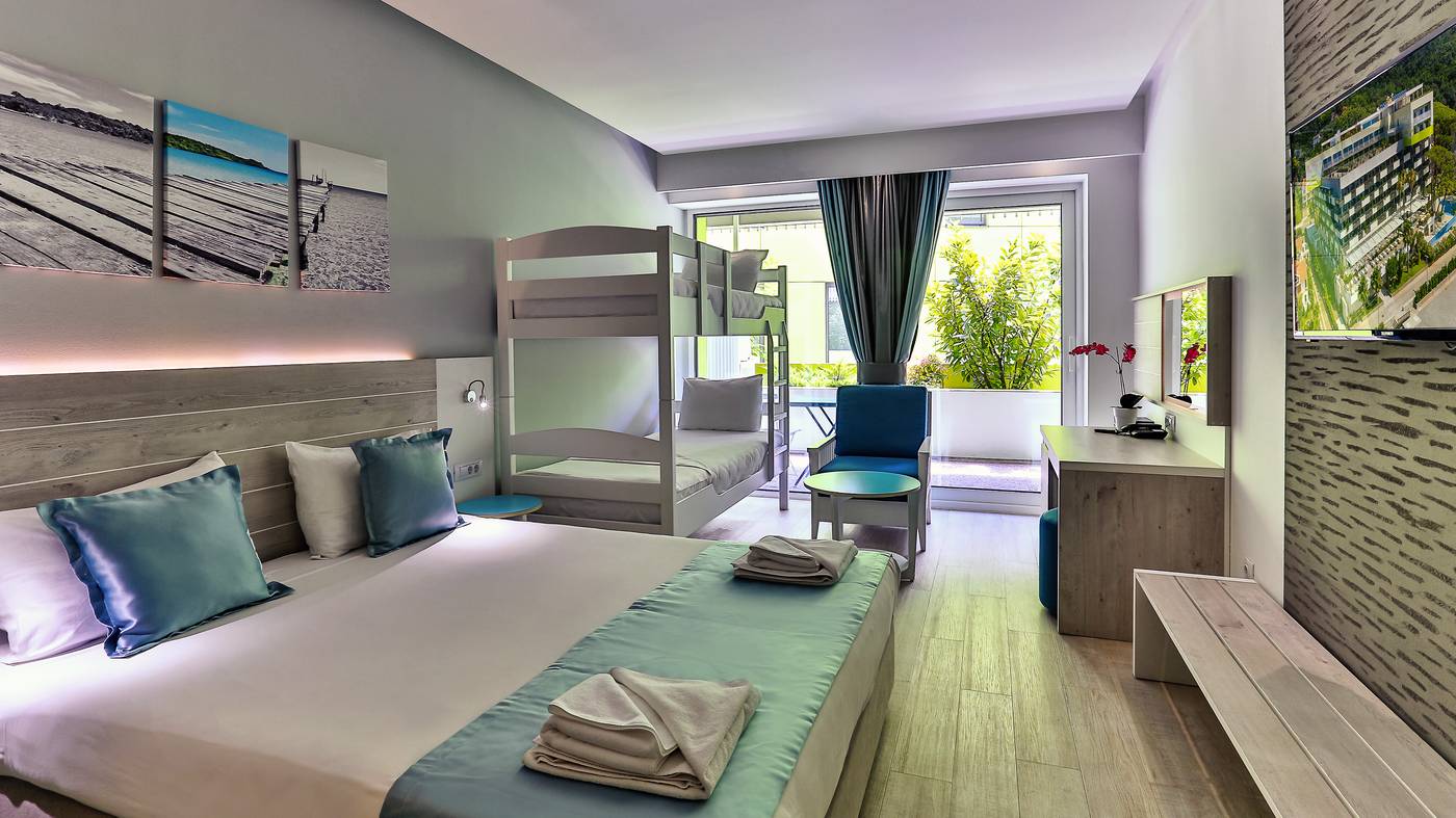 Carine Hotel Park-Montenegro-Bijela-Room-10