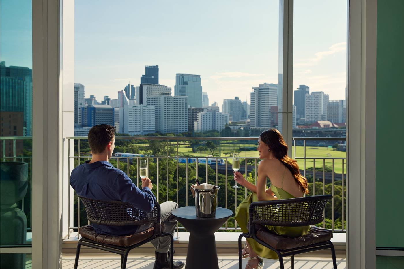 Dusit-Suites-Hotel-Ratchadamri--Bangkok-Room-29