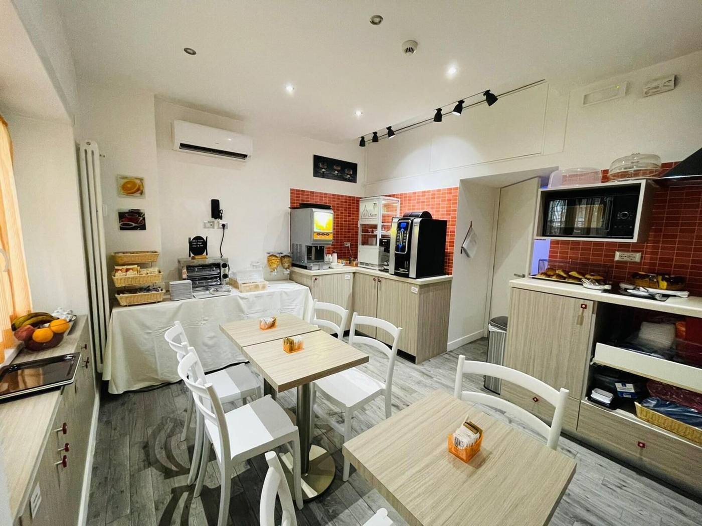 Vatican-Relais-Rome-Restaurant-7