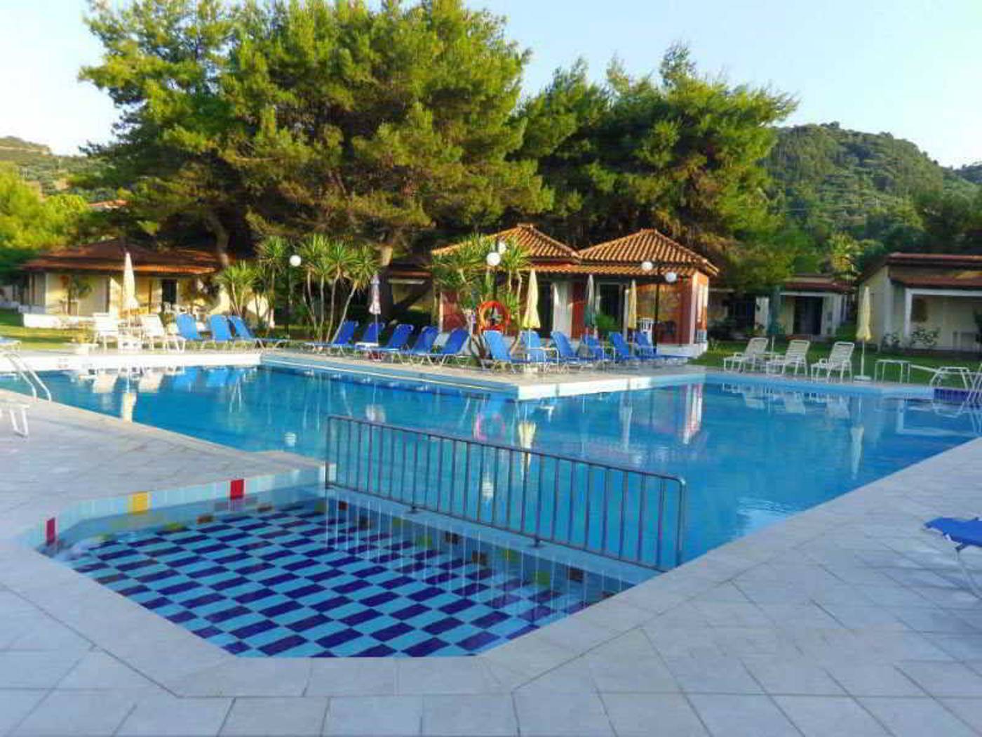 Mimoza-Beach-Pool-2
