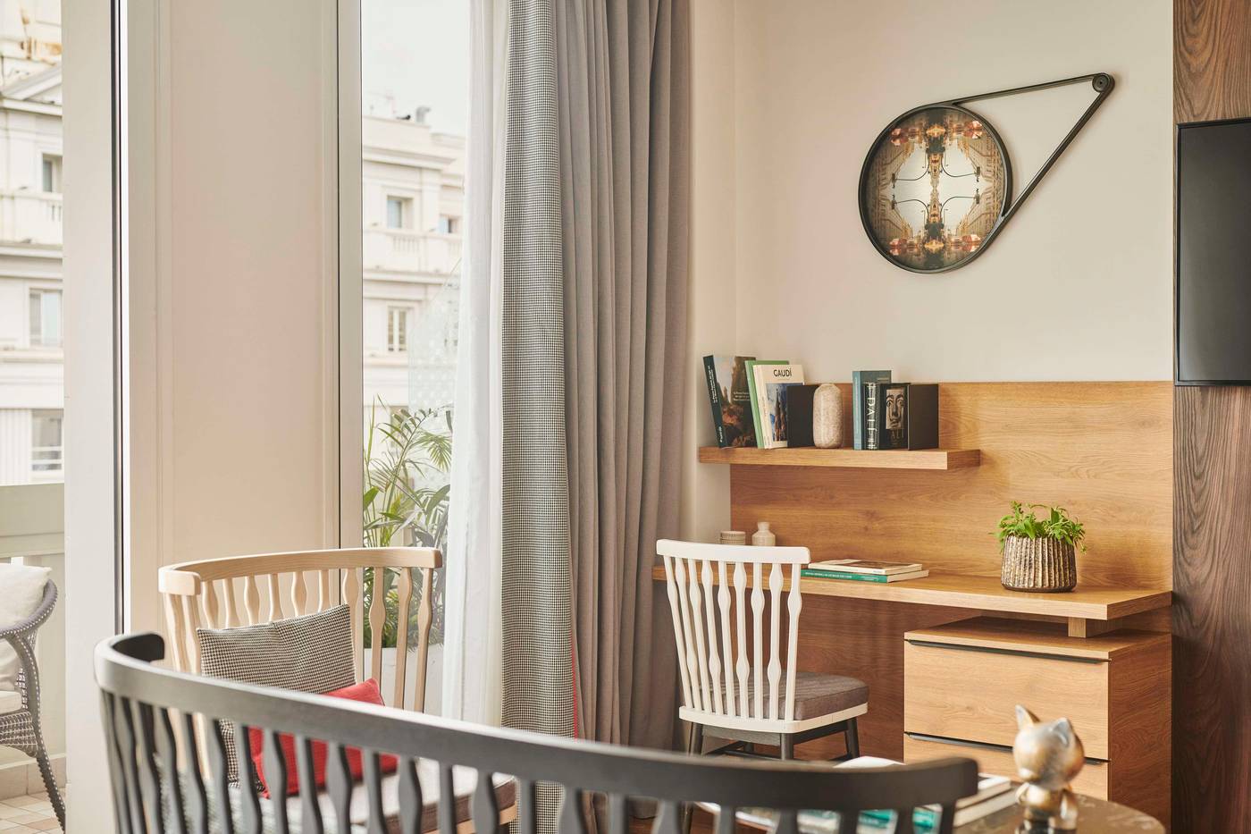 Hyatt-Centric-Gran-Via-Madrid-Room-71