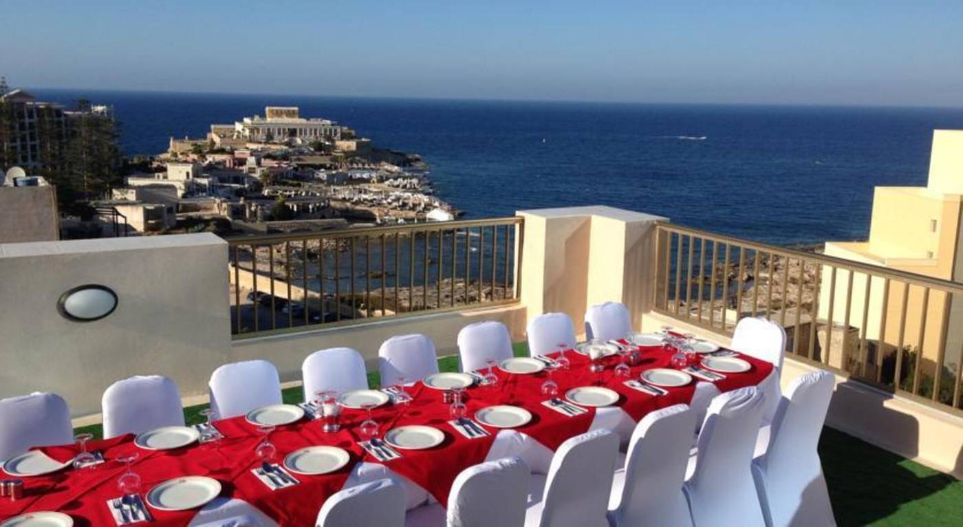 Alexandra-Hotel-Terrace-47