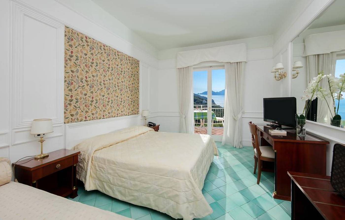 Bellavista-Francischiello-Hotel-and-Spa-Room-5