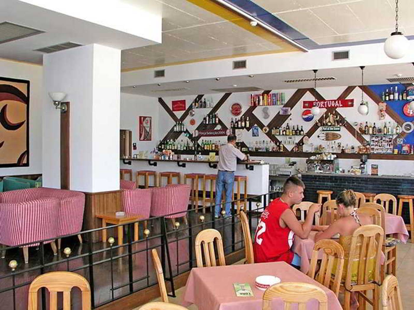 Luar-Bar-11