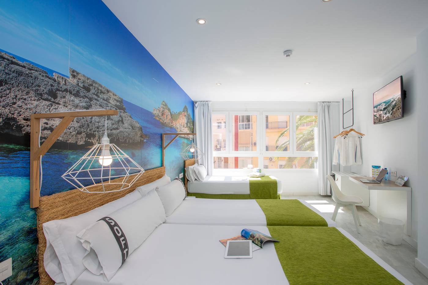Casual-del-Mar-Malaga-Room-16