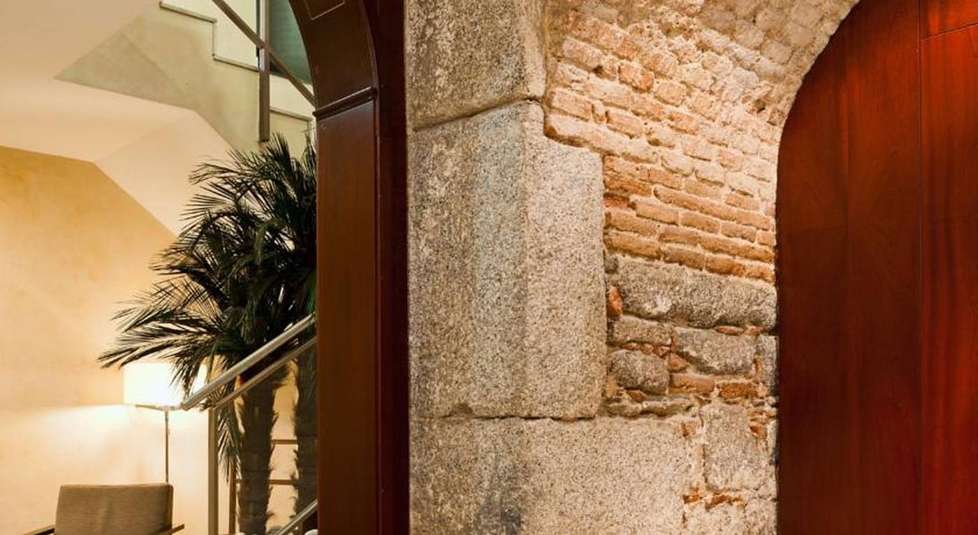 Catalonia-Puerta-del-Sol-Lobby-22