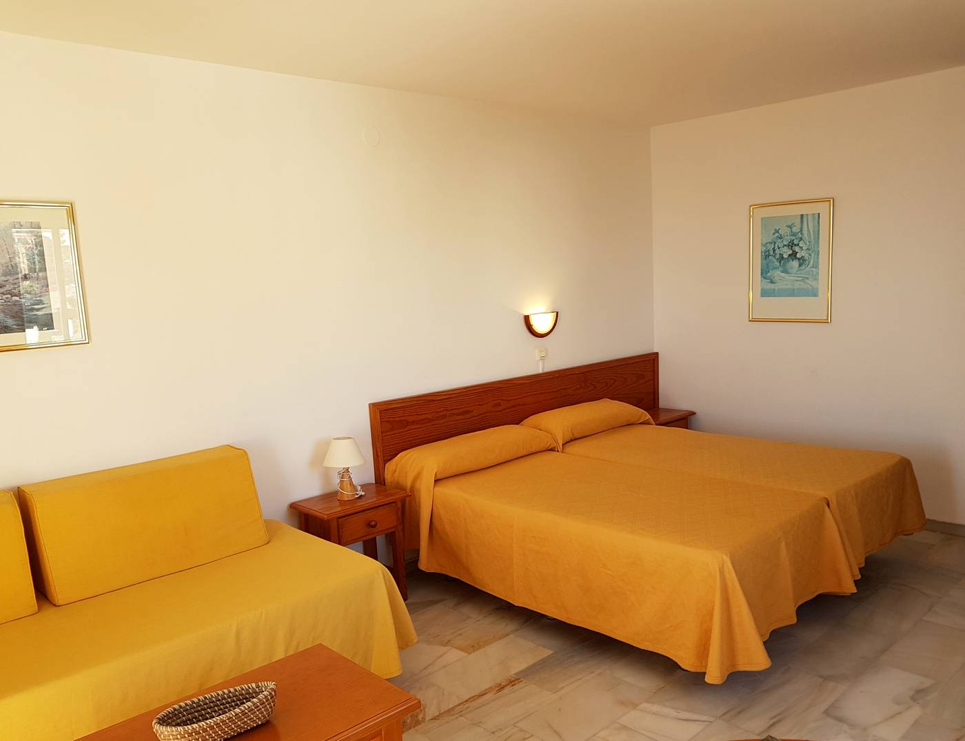 Aparthotel-Sunny-Beach-Room-8