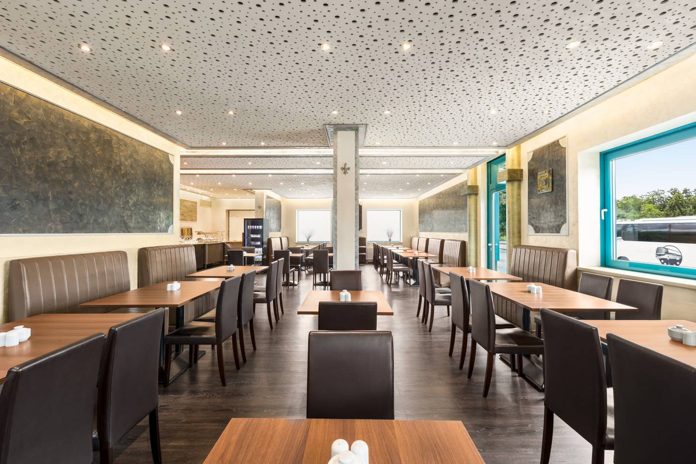 Amedia-Praha-Express-Restaurant-24