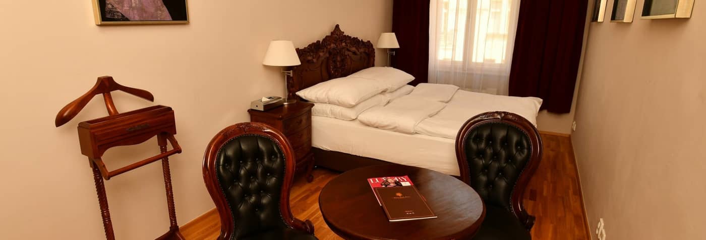 Hotel-U-Zlateho-Stromu-Prague-by-BHG-Room-40