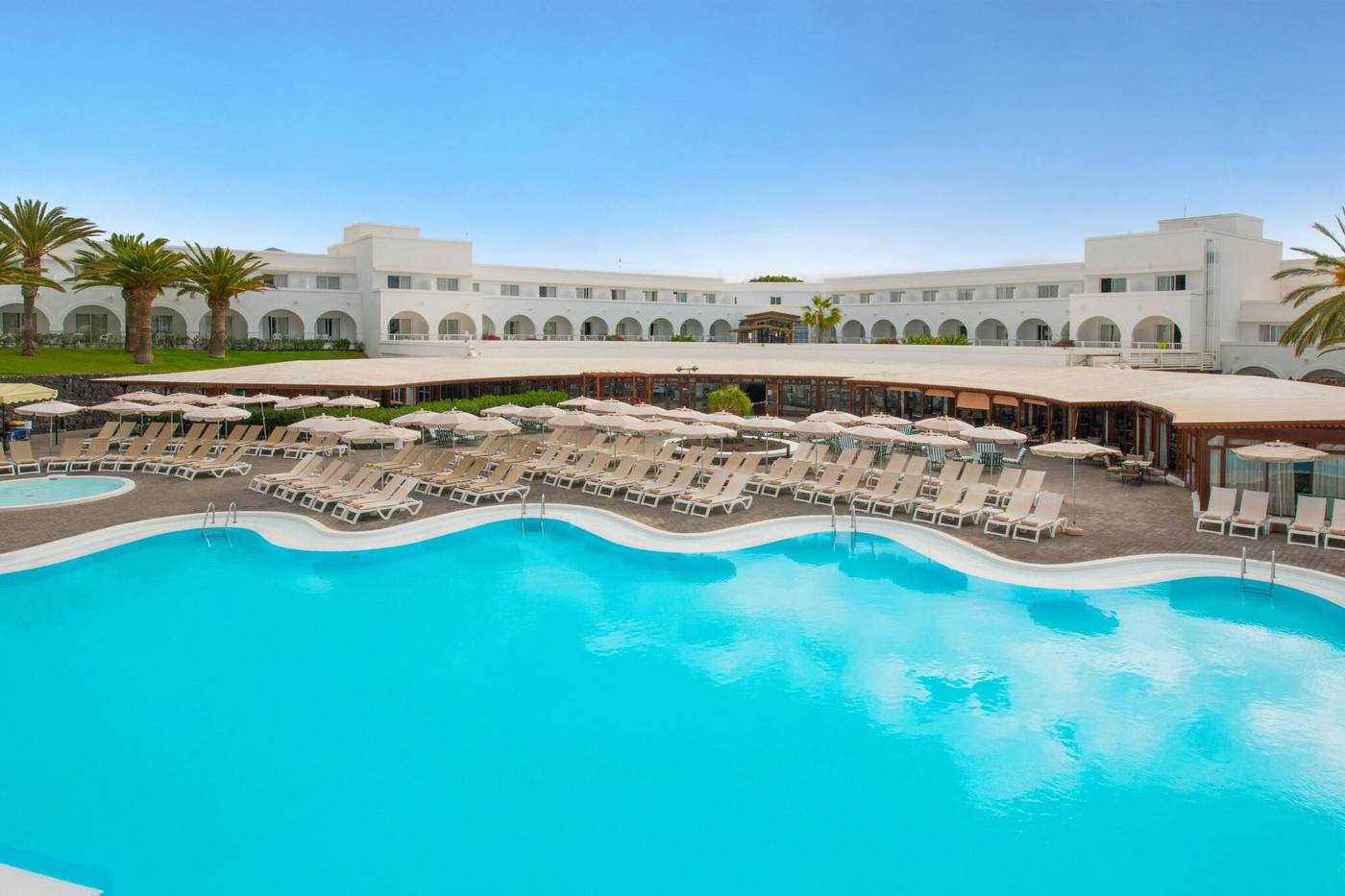 Relaxia-Olivina-Pool-5