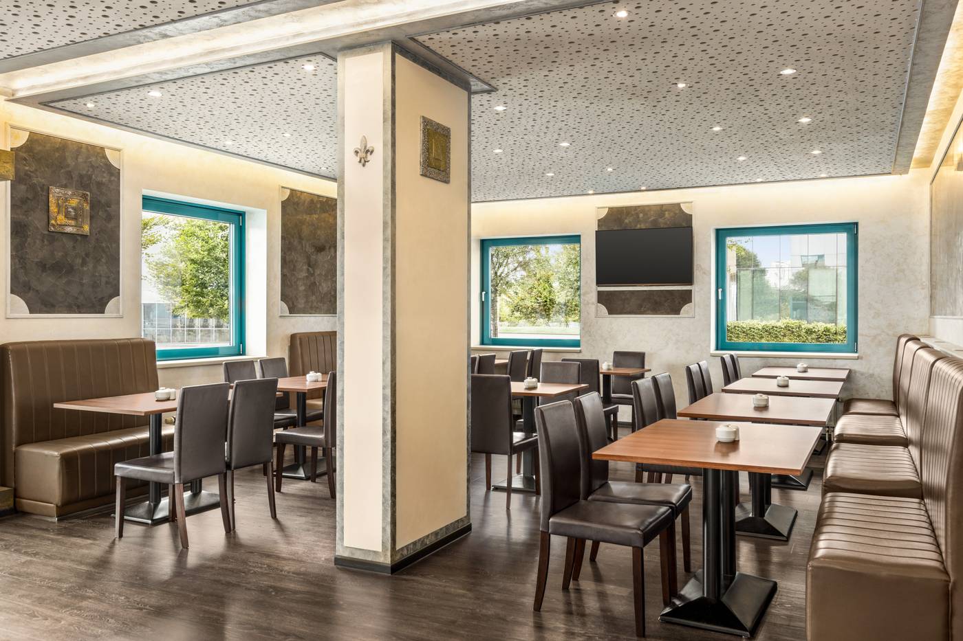 Amedia-Praha-Express-Restaurant-23