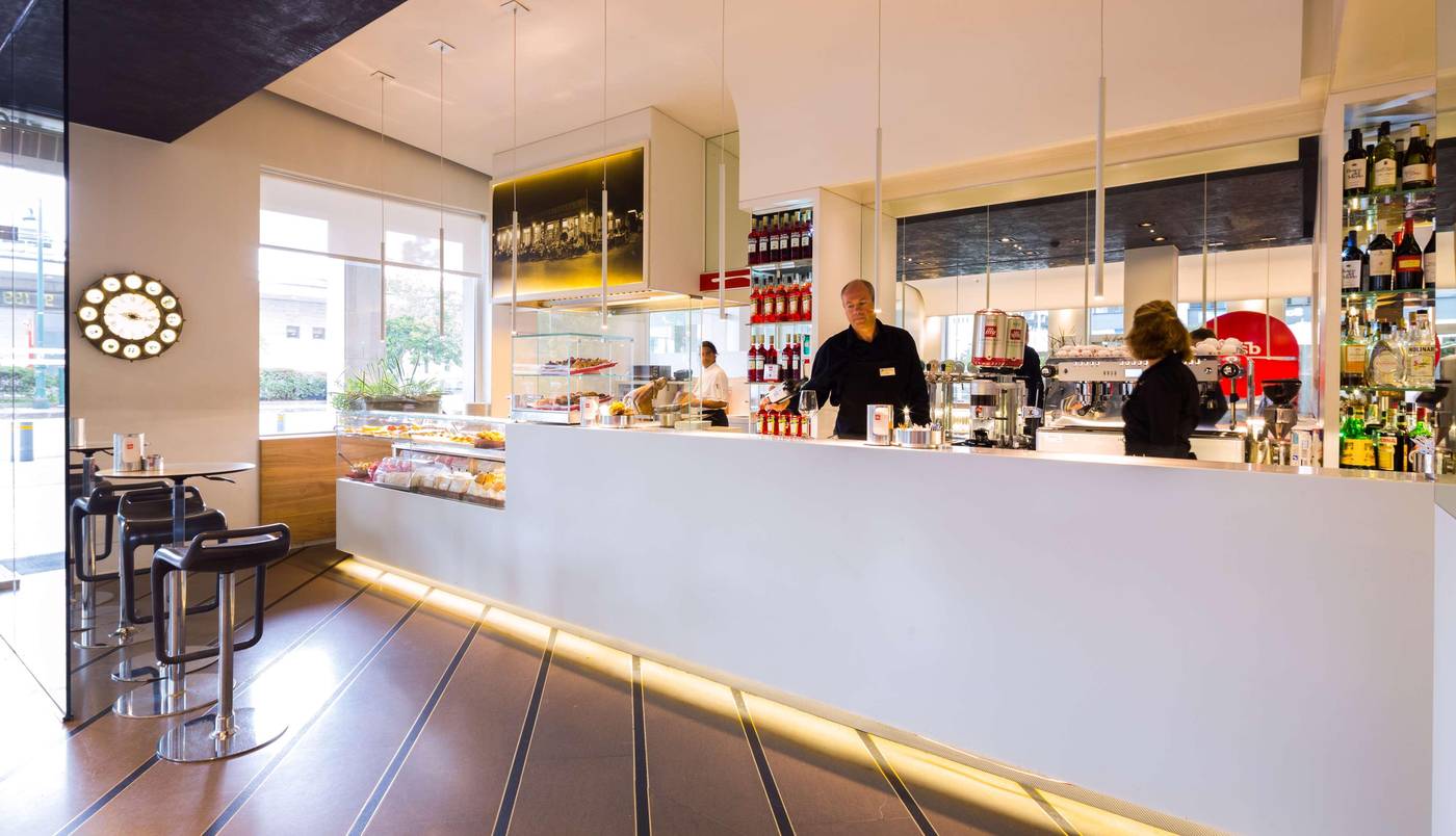 Best-Western-Plus-Hotel-Bologna-Bar-20