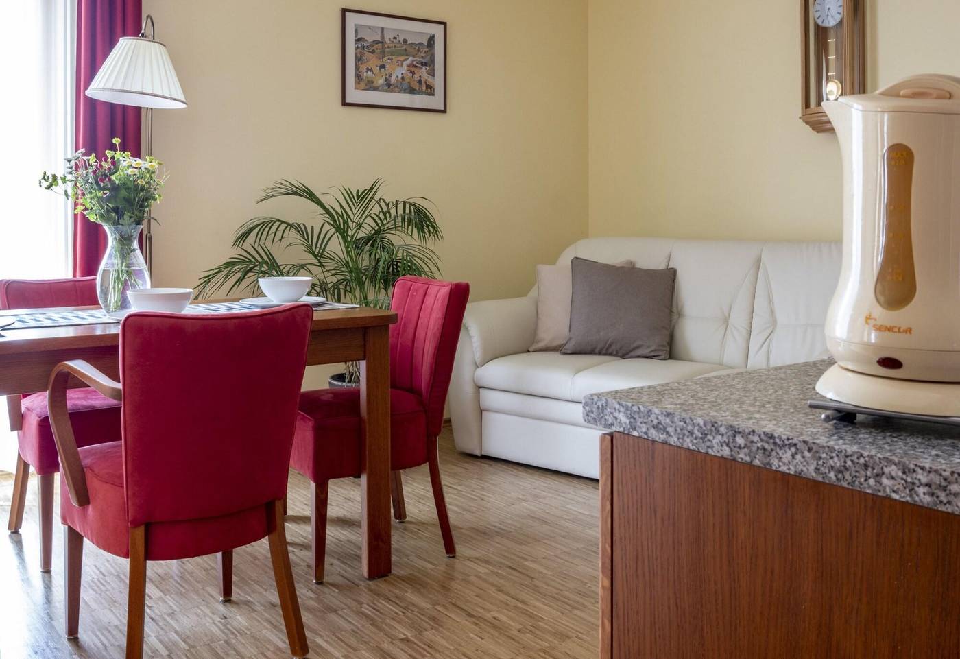 Hotel-Pavilon-Room-9