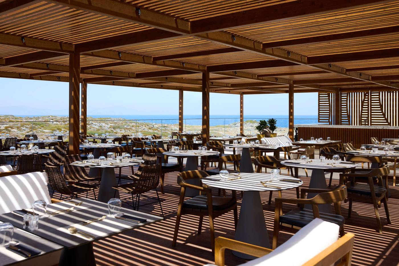 Isla-Brown-Chania--Curio-Collection-by-Hilton-Restaurant-92