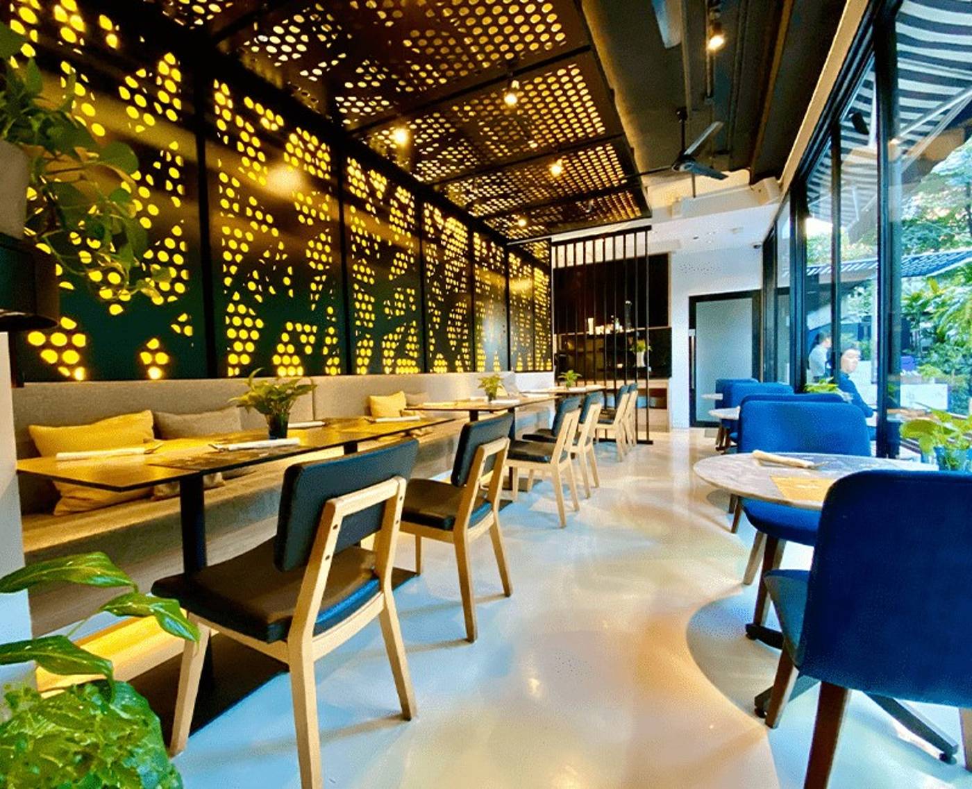 LiT-BANGKOK-Residence-Restaurant-11
