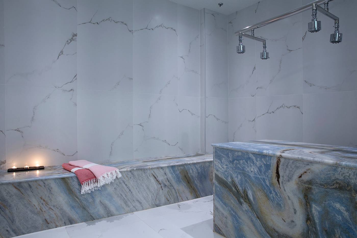 The-Alley-Hotel-Sports-and-Entertainment-64