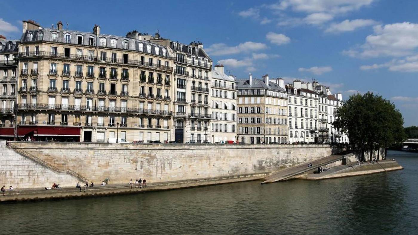 Hotel-Des-Deux-Iles---Notre-Dame-General-view-1