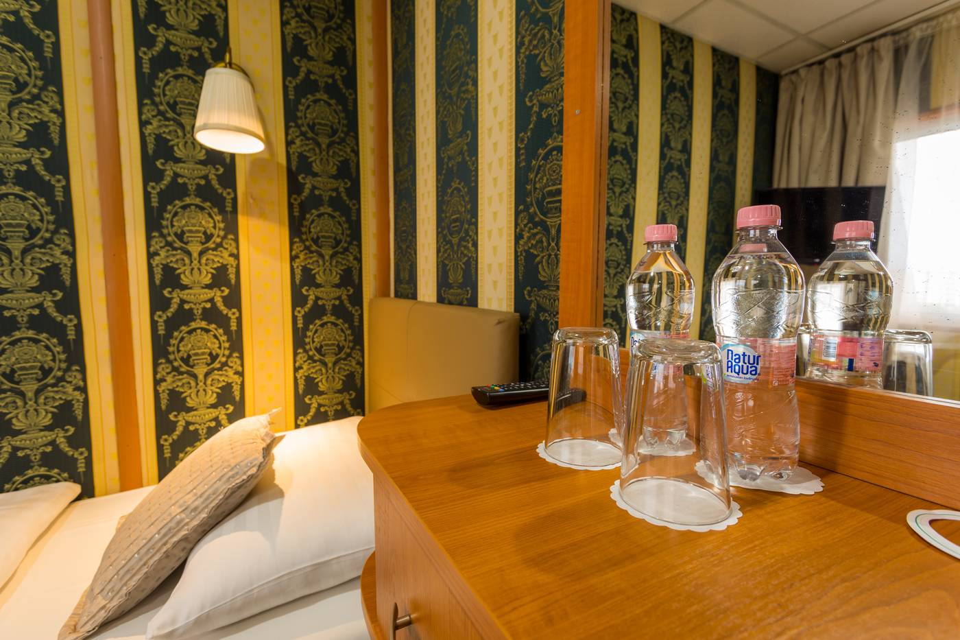 Grand-Jules-Boat-Hotel-Budapest-Room-21