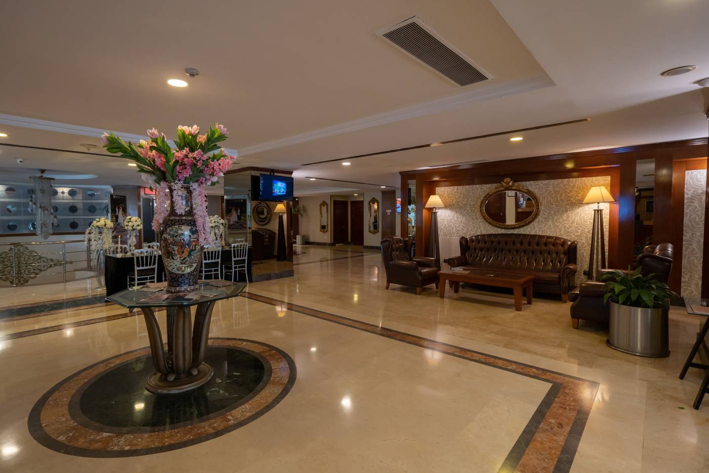 The-Green-Park-Bostanci-Lobby-13