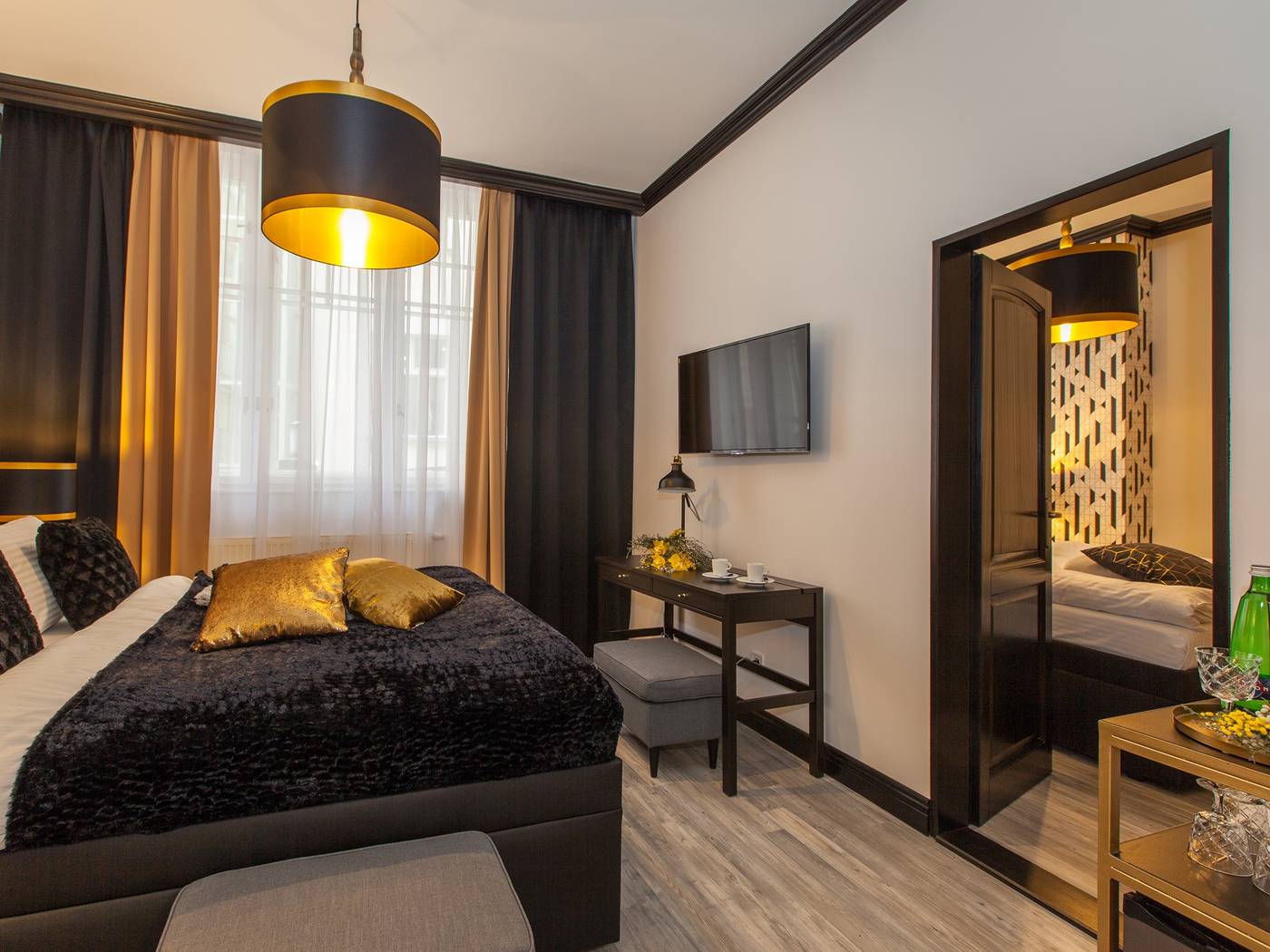 Golden-Prague-Rooms-Room-13