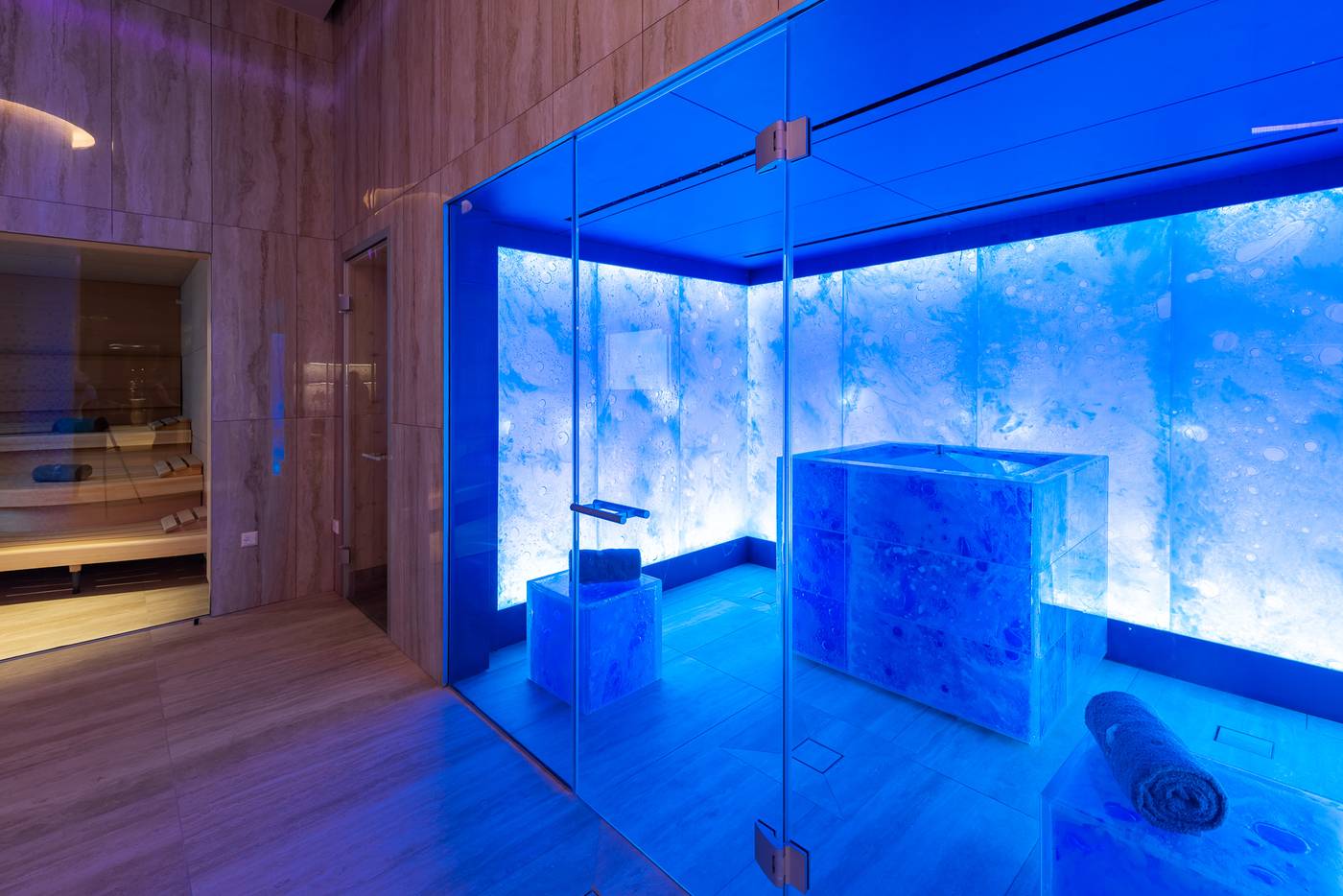 Adams-Beach-Hotel-Sports-and-Entertainment-81