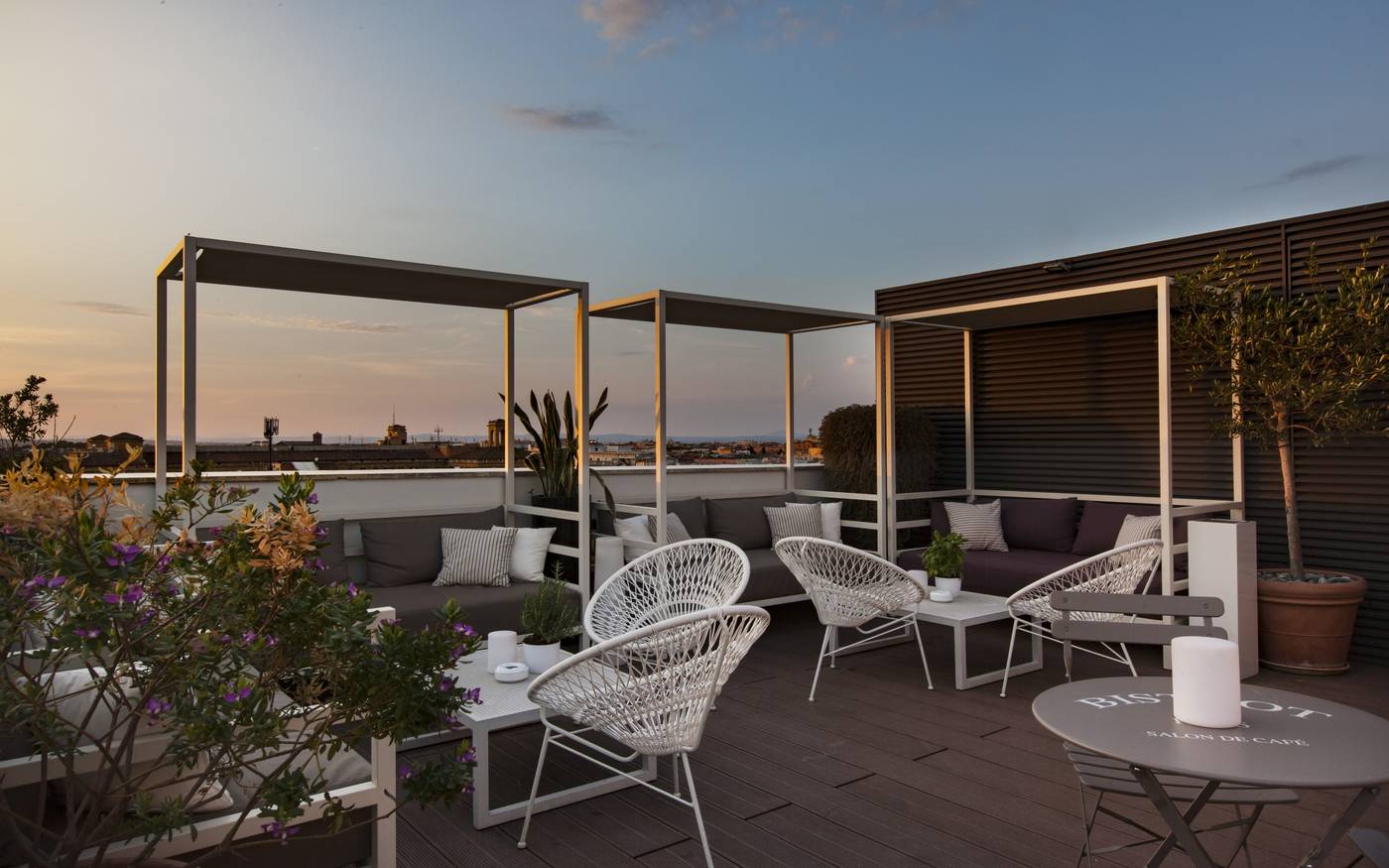 The-Independent-Terrace-37