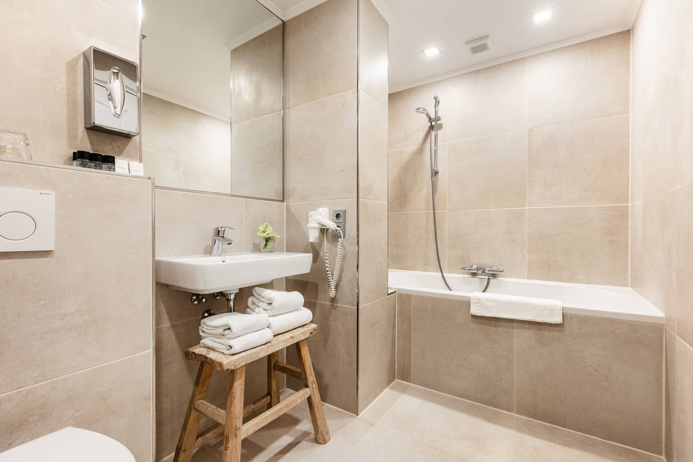 The-Delphi---Amsterdam-Townhouse-Room-37