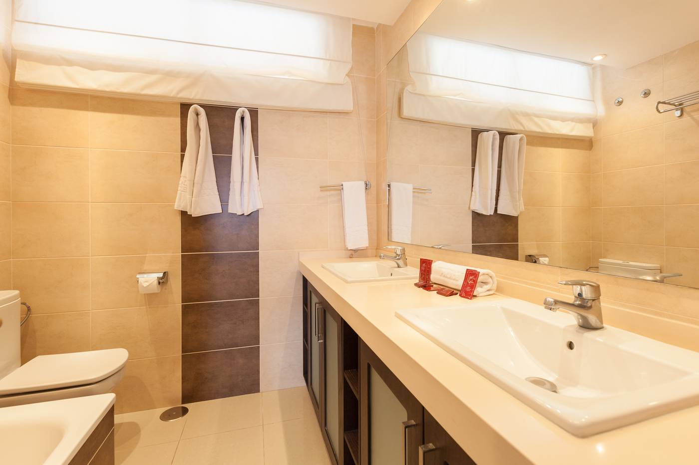 El-Marqu----s-Palace-by-Intercorp-Hotel-Group-Room-55