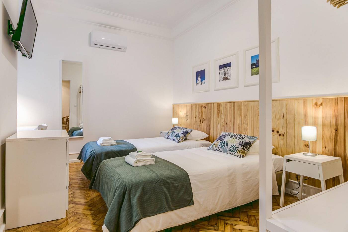 Home-Out-Rooms---Apartments-Room-34