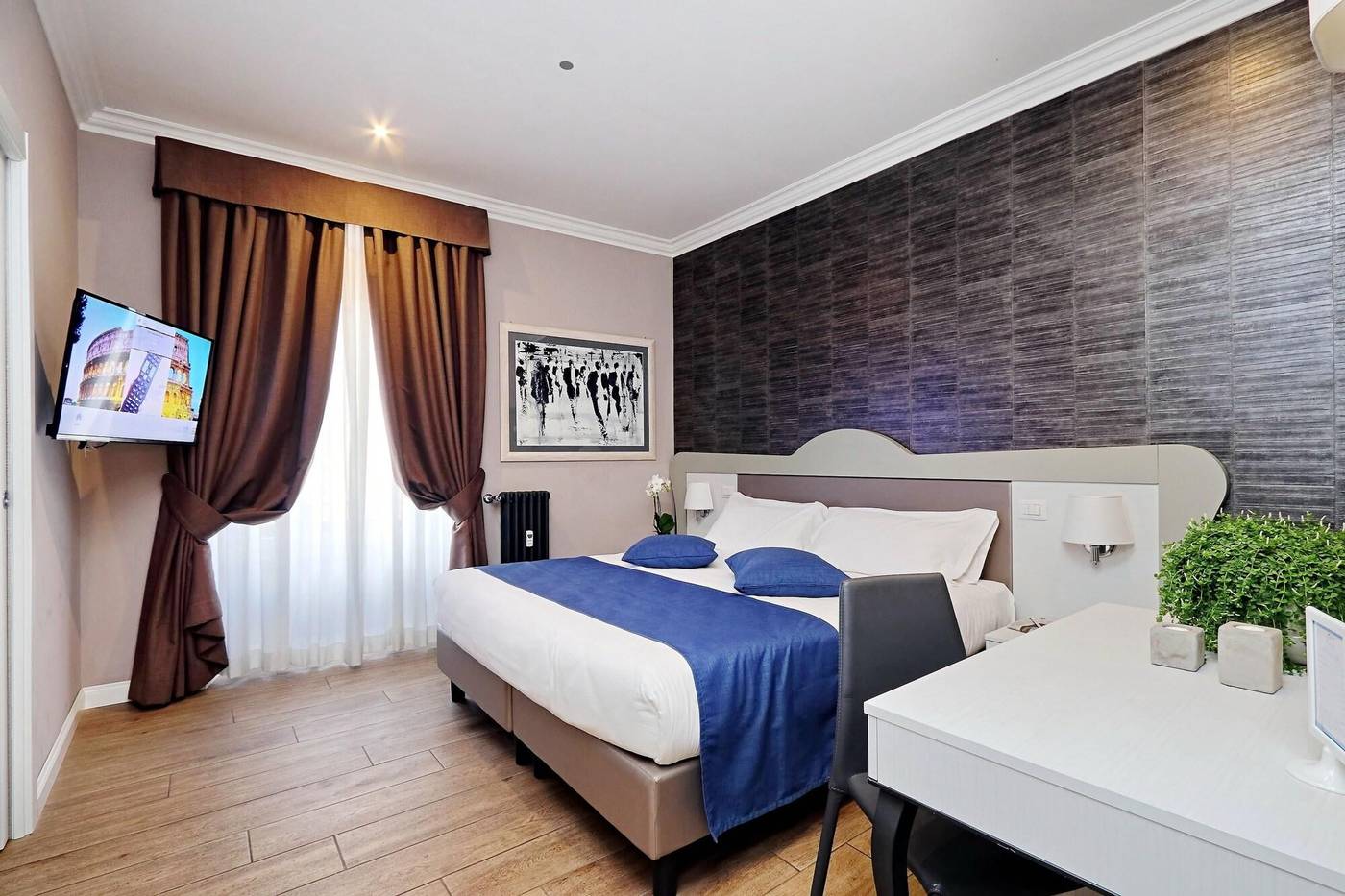 Vico-Rooms-And-Terrace-Room-15