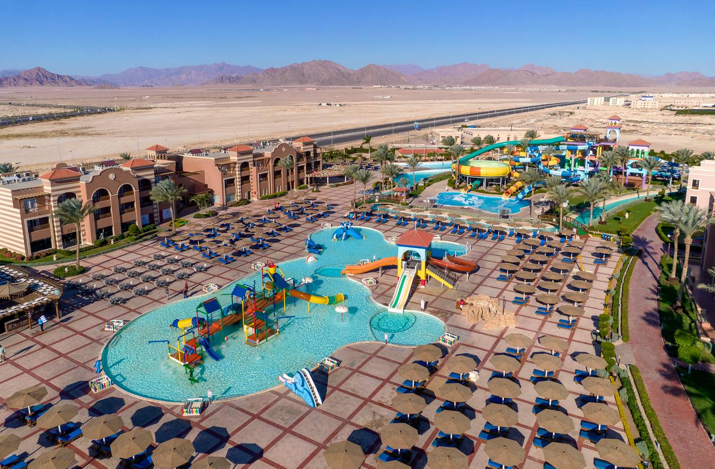 Charmillion Club Aqua Park