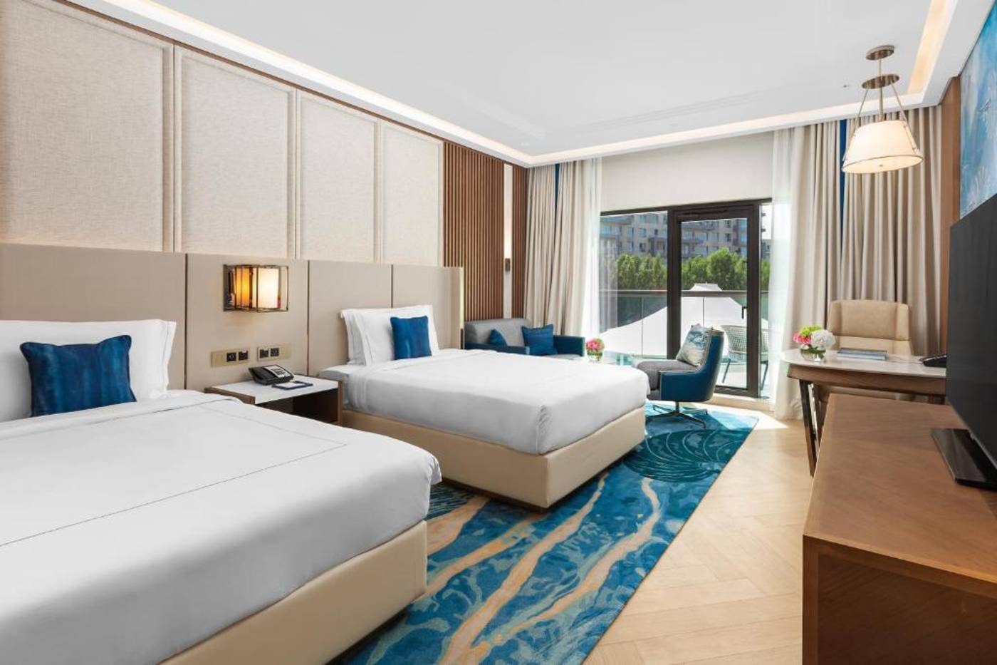 Taj-Exotica-Resort---Spa--The-Palm-Dubai-Room-12