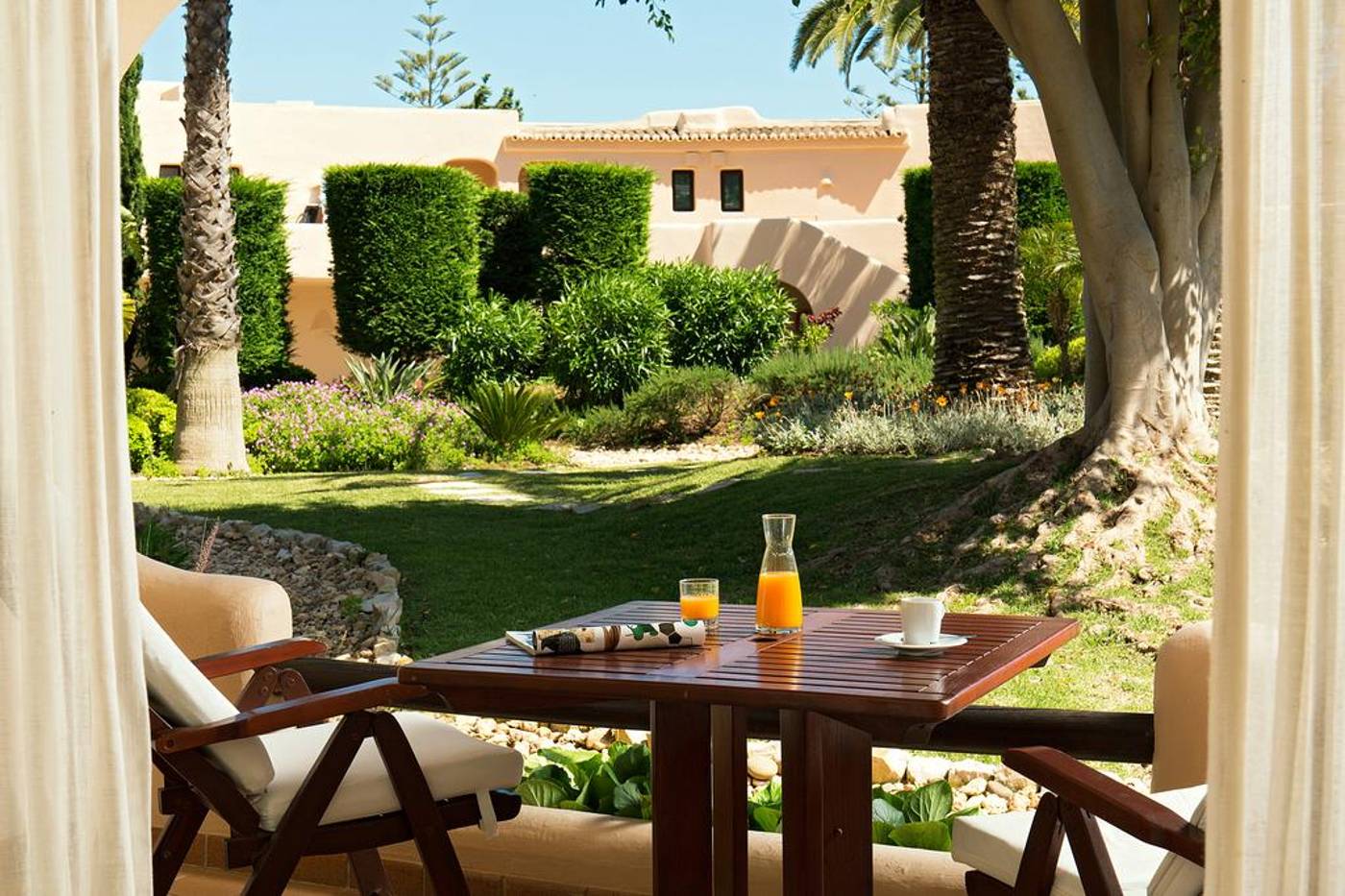 Vilalara-Thalassa-Resort-Room-6