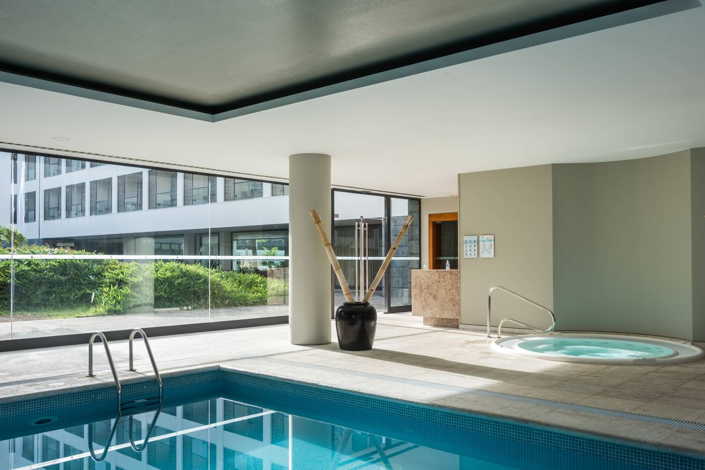 Azoris-Royal-Garden-Leisure---Conference-Hotel-Pool-72