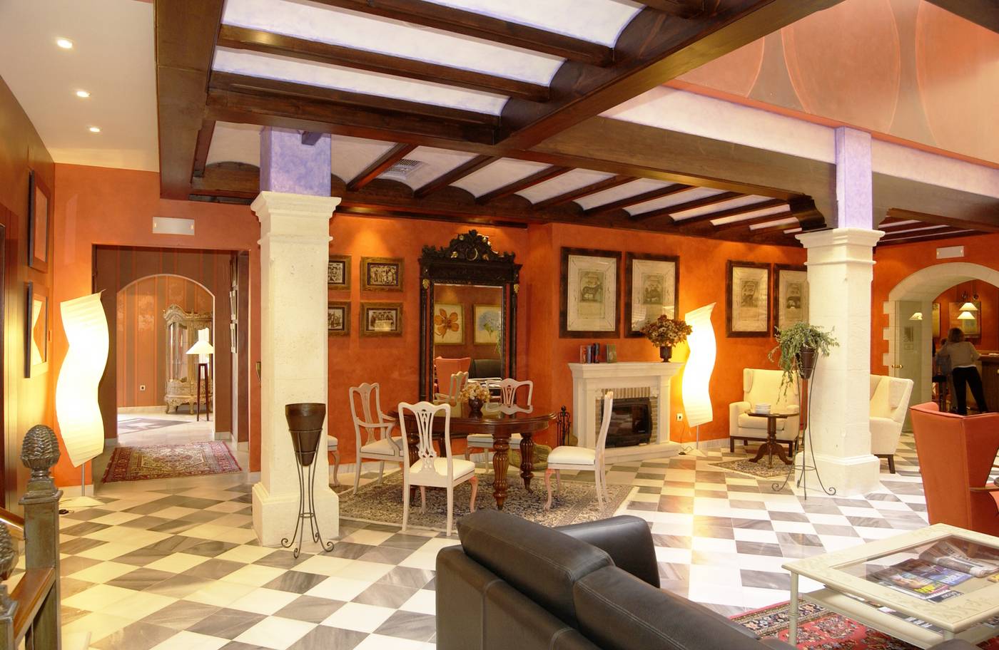 Los-Jandalos-Vistahermosa-Lobby-71