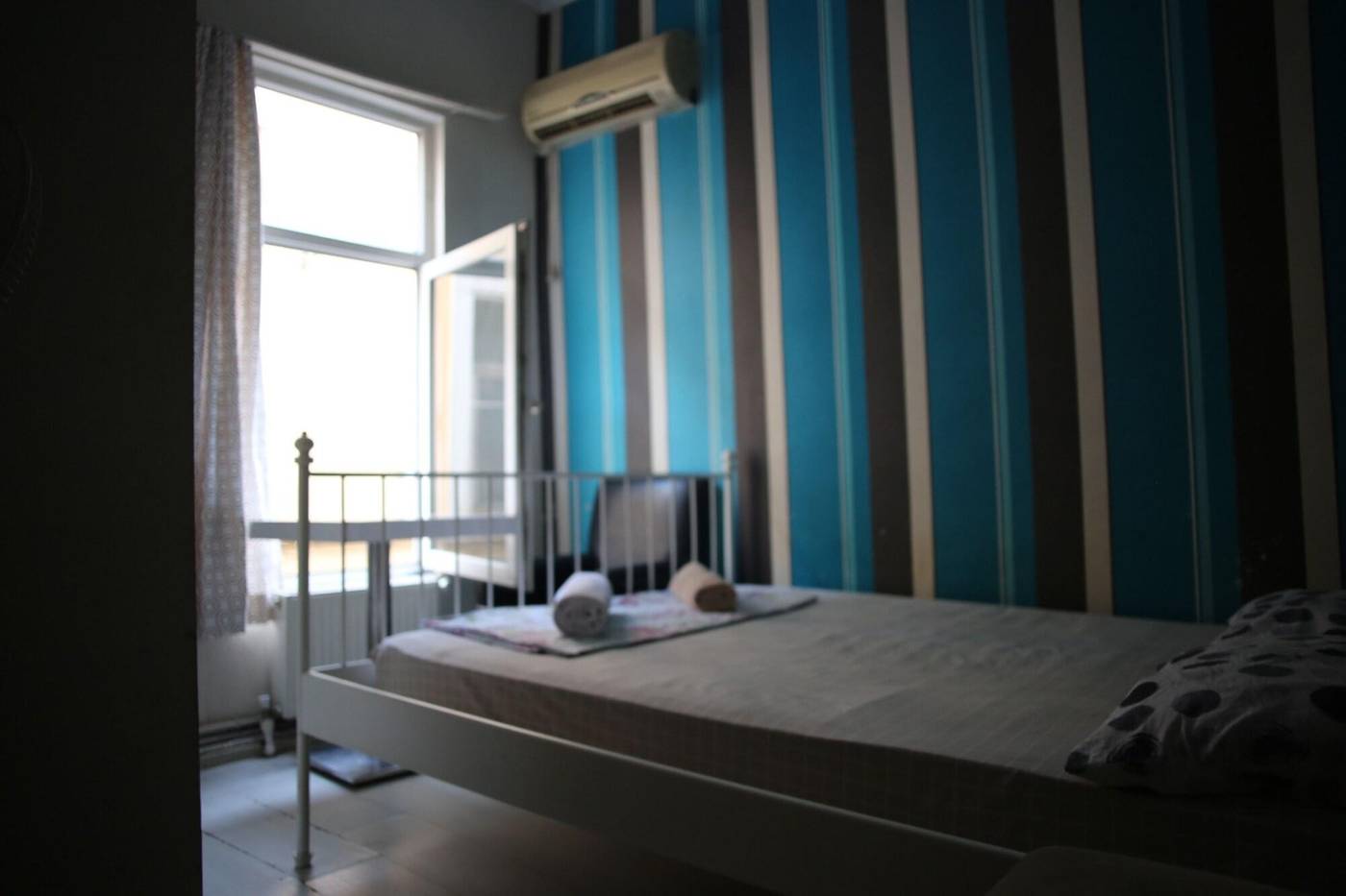 Taxim Hostel-Turkey-Istanbul-Room-9