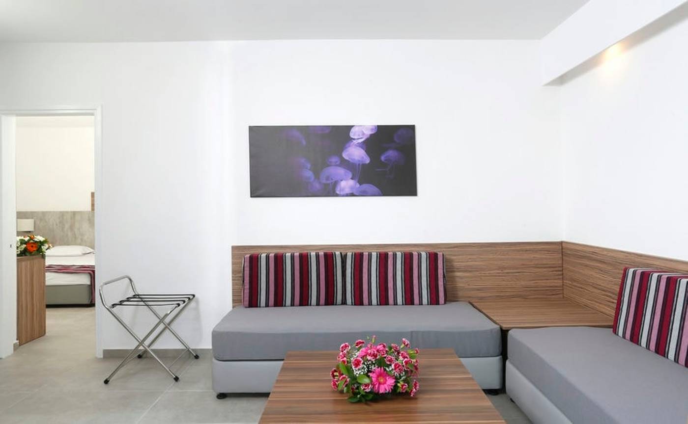 Aquasol-Holiday-Village-Room-25