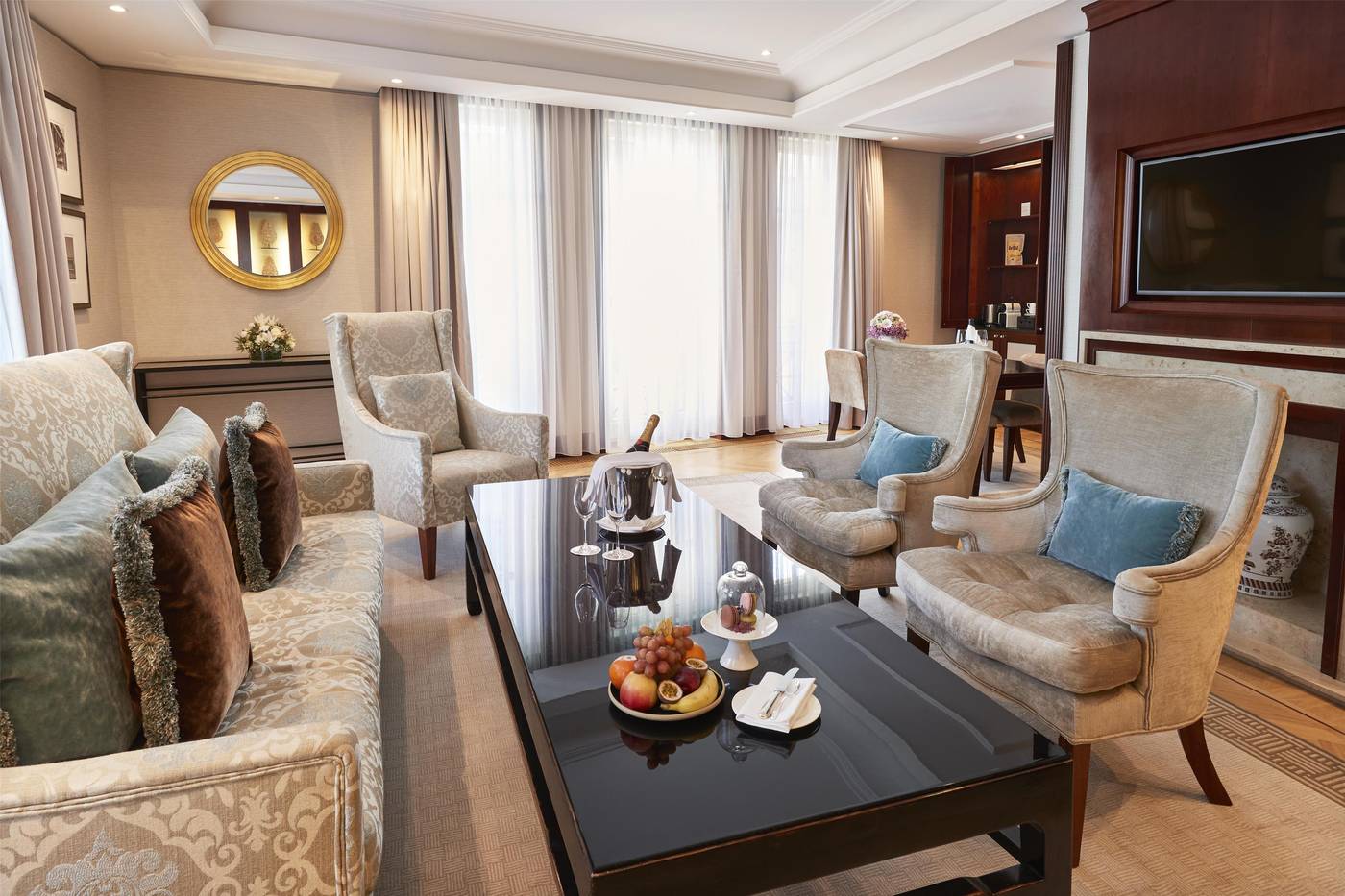 Adlon-Kempinski-Berlin-Room-13